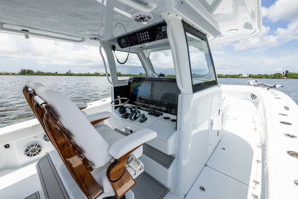 43ft Freeman Yacht For Sale