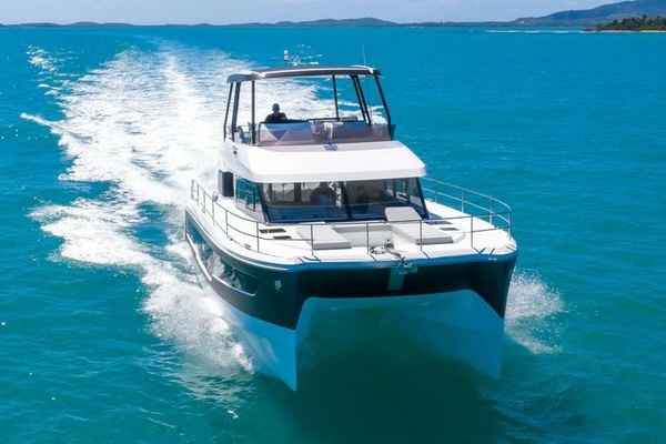 2020 Fountaine Pajot