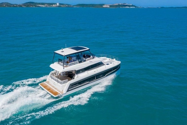 40ft Fountaine Pajot Yacht For Sale