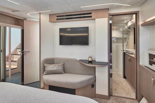 F4 9 49ft Prestige Yacht For Sale