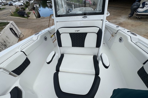 25ft Tidewater Yacht For Sale