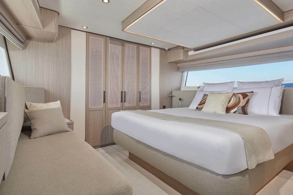 F6 7 67ft Prestige Yacht For Sale