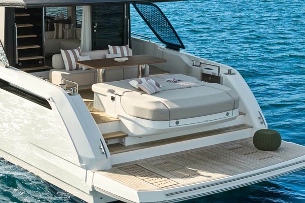 F6 7 67ft Prestige Yacht For Sale
