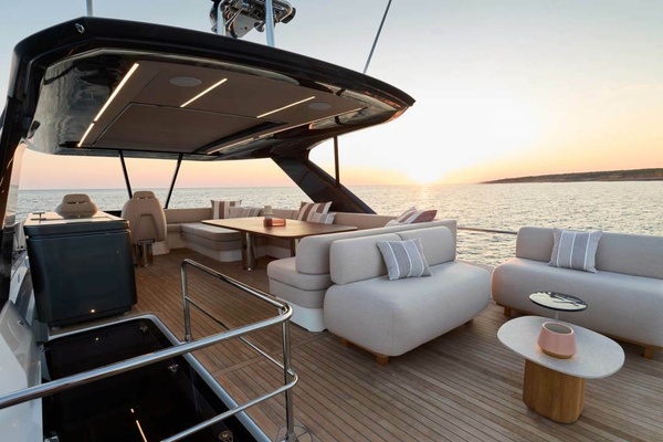 F6 7 67ft Prestige Yacht For Sale