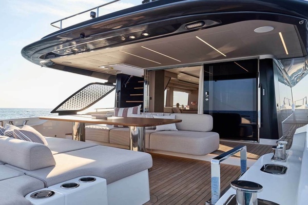 F6 7 67ft Prestige Yacht For Sale