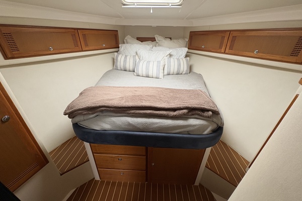 35ft Cabo Yacht For Sale