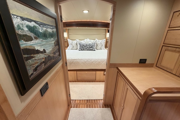 2021Marlow 72 ft Explorer 62E   JIA