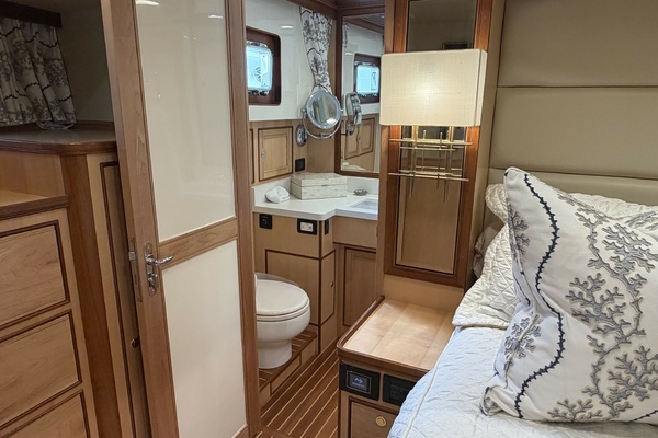 2021Marlow 72 ft Explorer 62E   JIA