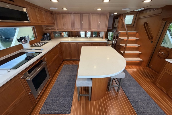 2021Marlow 72 ft Explorer 62E   JIA
