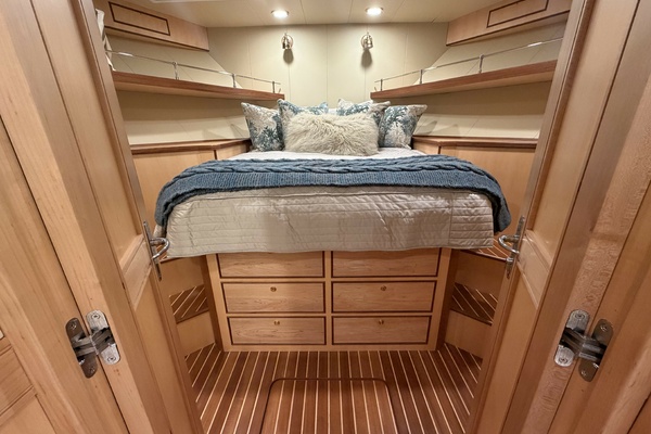 2021Marlow 72 ft Explorer 62E   JIA