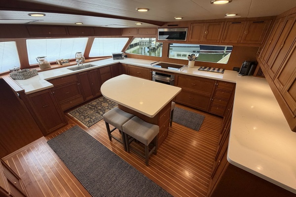 2021Marlow 72 ft Explorer 62E   JIA