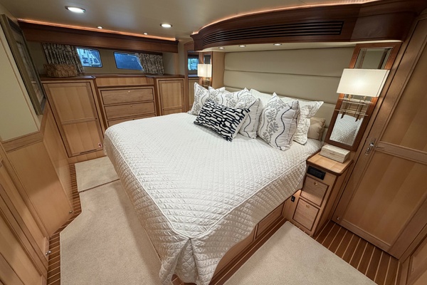 2021Marlow 72 ft Explorer 62E   JIA