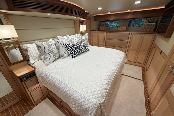 2021Marlow 72 ft Explorer 62E   JIA