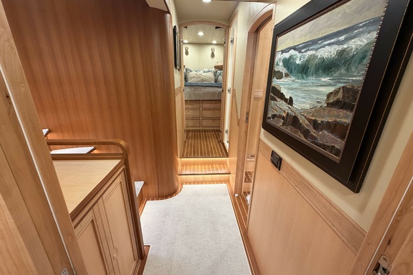 2021Marlow 72 ft Explorer 62E   JIA