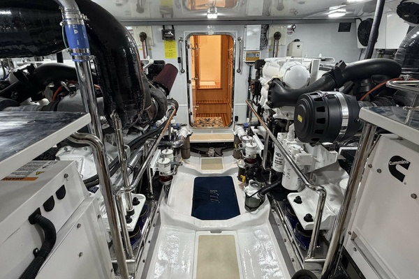 2021Marlow 72 ft Explorer 62E   JIA