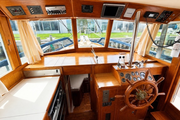 36ft Grand Banks Yacht For Sale