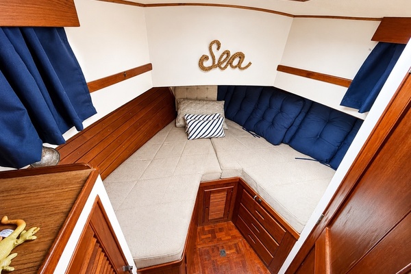 36ft Grand Banks Yacht For Sale