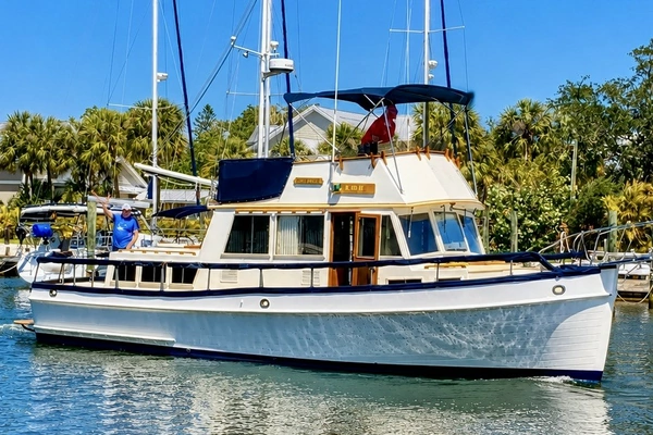 36-ft-Grand Banks-1985-36 Classic- Madiera Beach Florida United States  yacht for sale