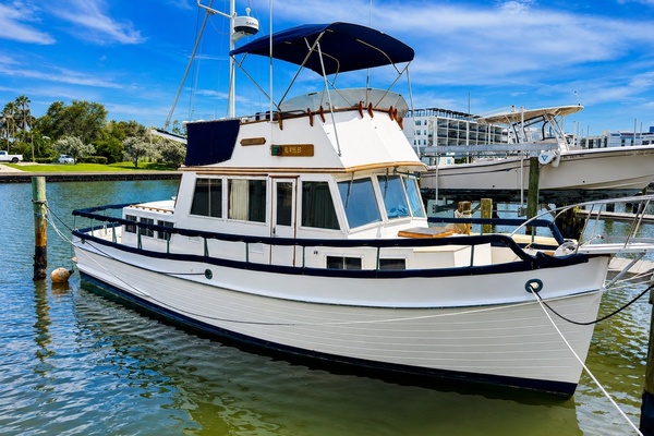 36ft Grand Banks Yacht For Sale