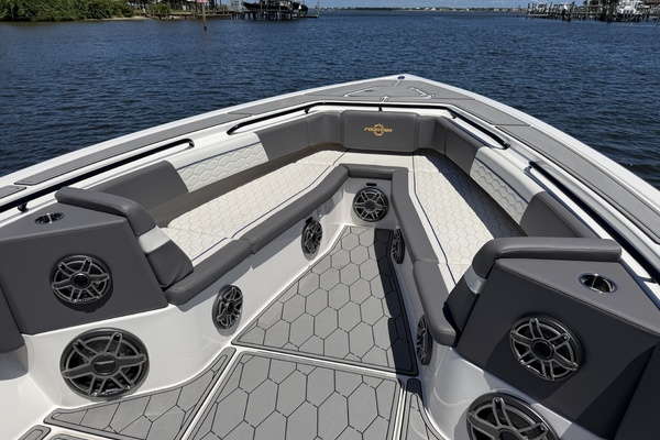38ft Fountain Yacht For Sale