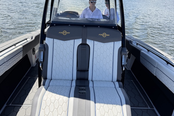 38ft Fountain Yacht For Sale