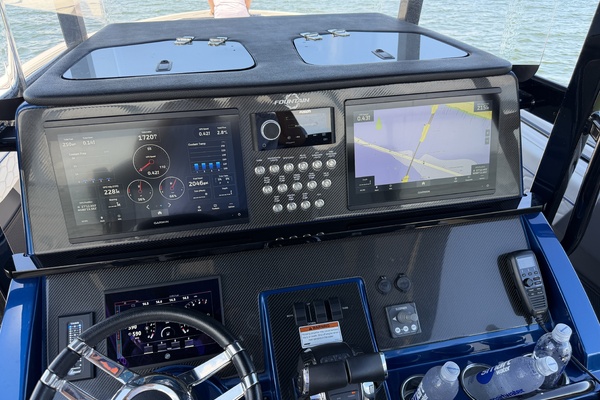 38ft Fountain Yacht For Sale