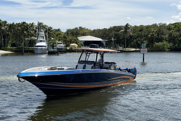 38ft Fountain Yacht For Sale