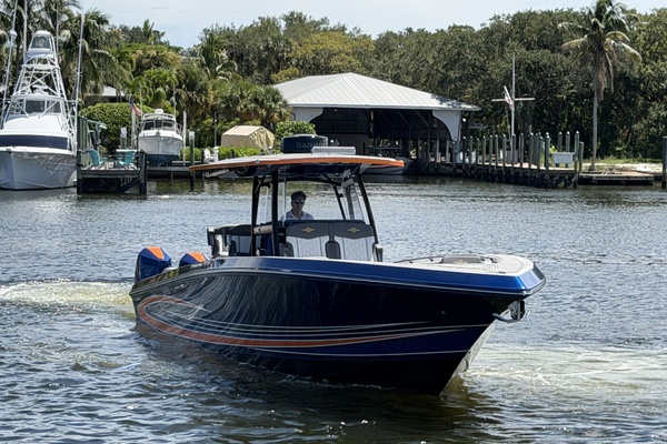 38ft Fountain Yacht For Sale