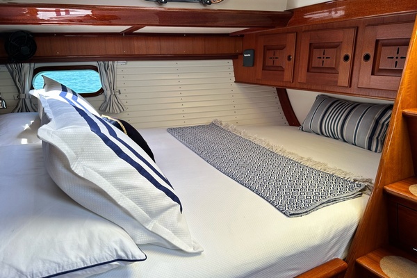 MYSTERY 63ft Lyman Morse Yacht For Sale