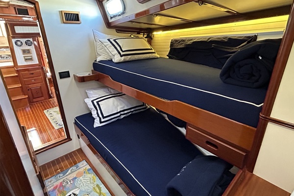 MYSTERY 63ft Lyman Morse Yacht For Sale