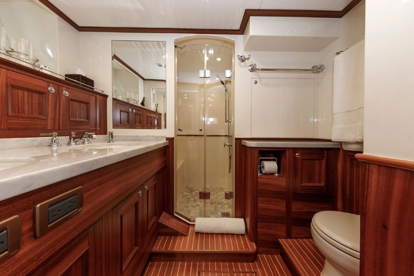 Pronto 72ft Hunt Yachts Yacht For Sale