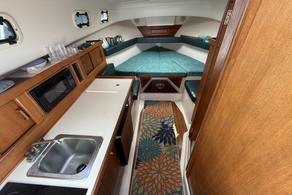 Knot On Call 30ft Mainship Yacht For Sale