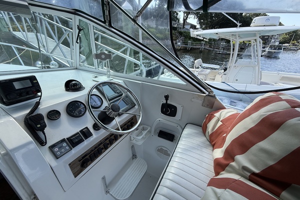 Knot On Call 30ft Mainship Yacht For Sale