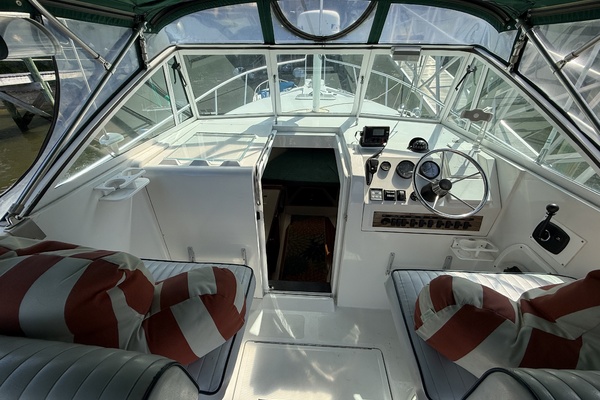 Knot On Call 30ft Mainship Yacht For Sale