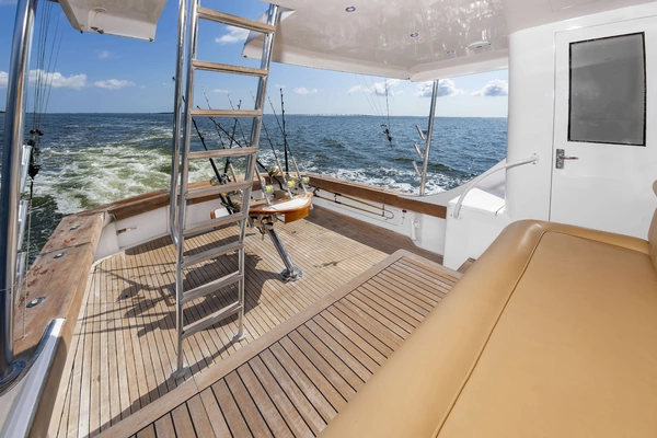 Buddy Davis 70 Sportfisherman Yacht For Sale