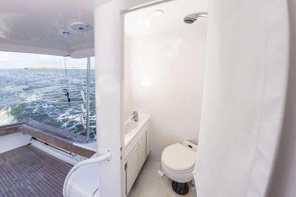 Turn Me Loose 70ft Buddy Davis Yacht For Sale