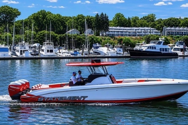 38ft Statement Yacht For Sale