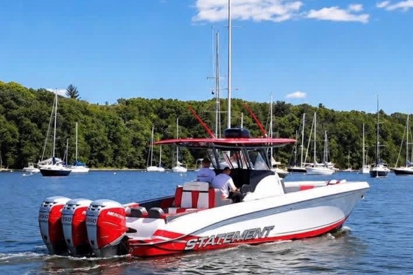 38ft Statement Yacht For Sale