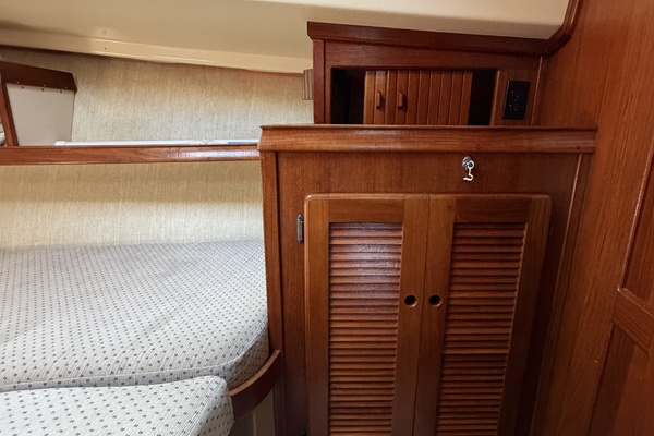 Turtle 35ft Island Packet Yacht For Sale
