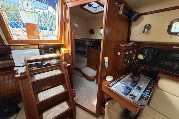 Turtle 35ft Island Packet Yacht For Sale