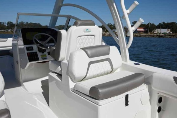 25ft World Cat Yacht For Sale