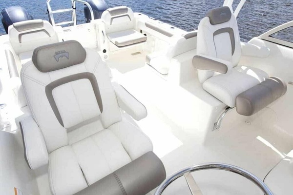 25ft World Cat Yacht For Sale