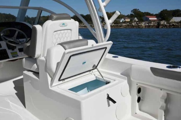 25ft World Cat Yacht For Sale