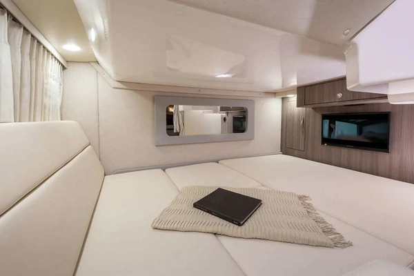 Regal 35 Sport Coupe Yacht For Sale
