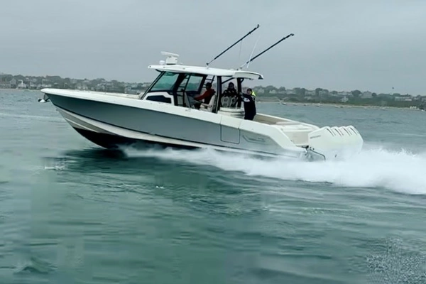 38-ft-Boston Whaler-2021-380 Outrage-TOOTH AND NAIL Charlestown Massachusetts United States  yacht for sale