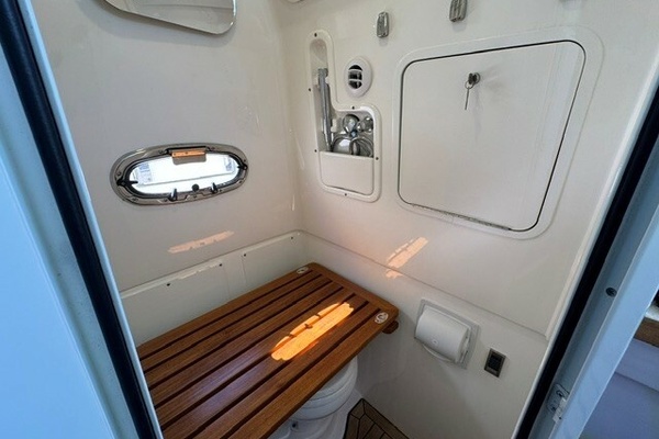 TOOTH AND NAIL 38ft Boston Whaler Yacht For Sale