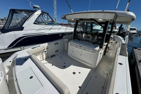 TOOTH AND NAIL 38ft Boston Whaler Yacht For Sale