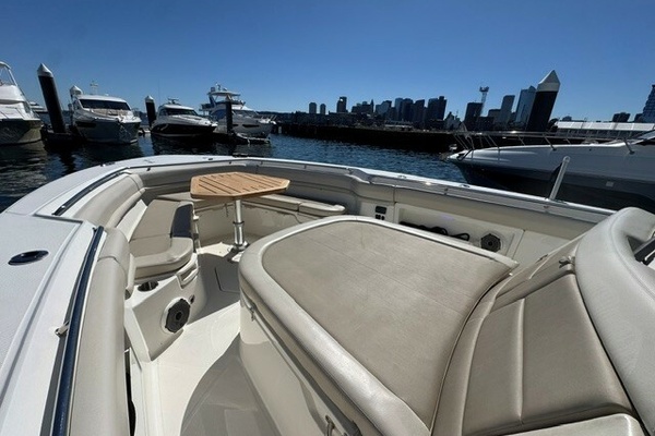 TOOTH AND NAIL 38ft Boston Whaler Yacht For Sale