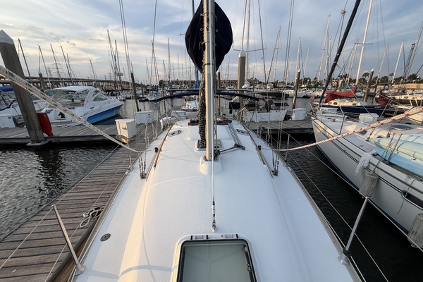 Slip Stream  35ft Jeanneau Yacht For Sale