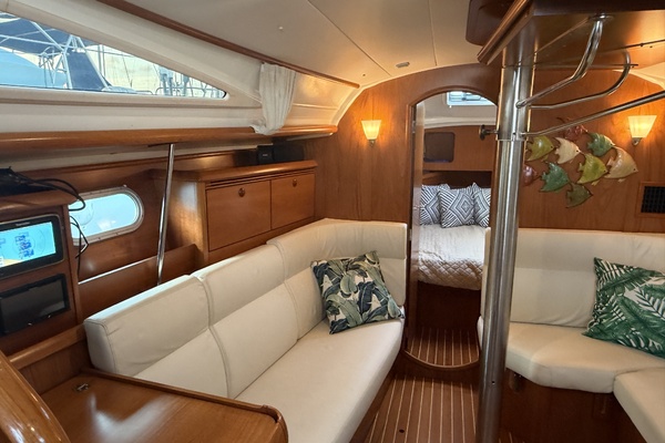 Slip Stream  35ft Jeanneau Yacht For Sale